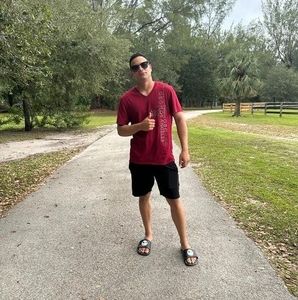 Meet your Posher, Adrian